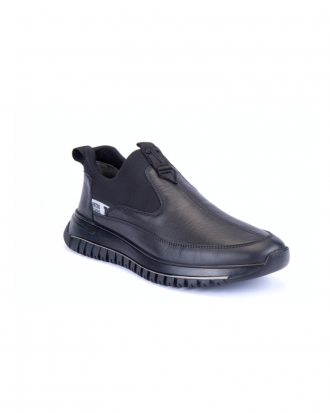 Low-top black leather slip-on sneakers